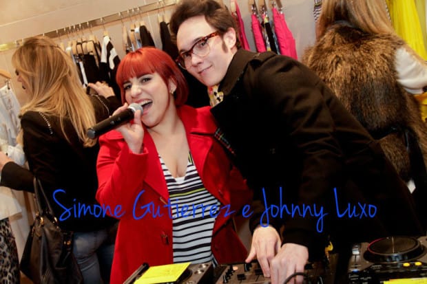 Simone Gutierrez e Johnny Luxo_