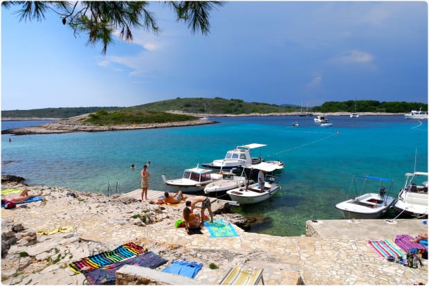 Hvar - Europa - Croácia - Praia Mlini